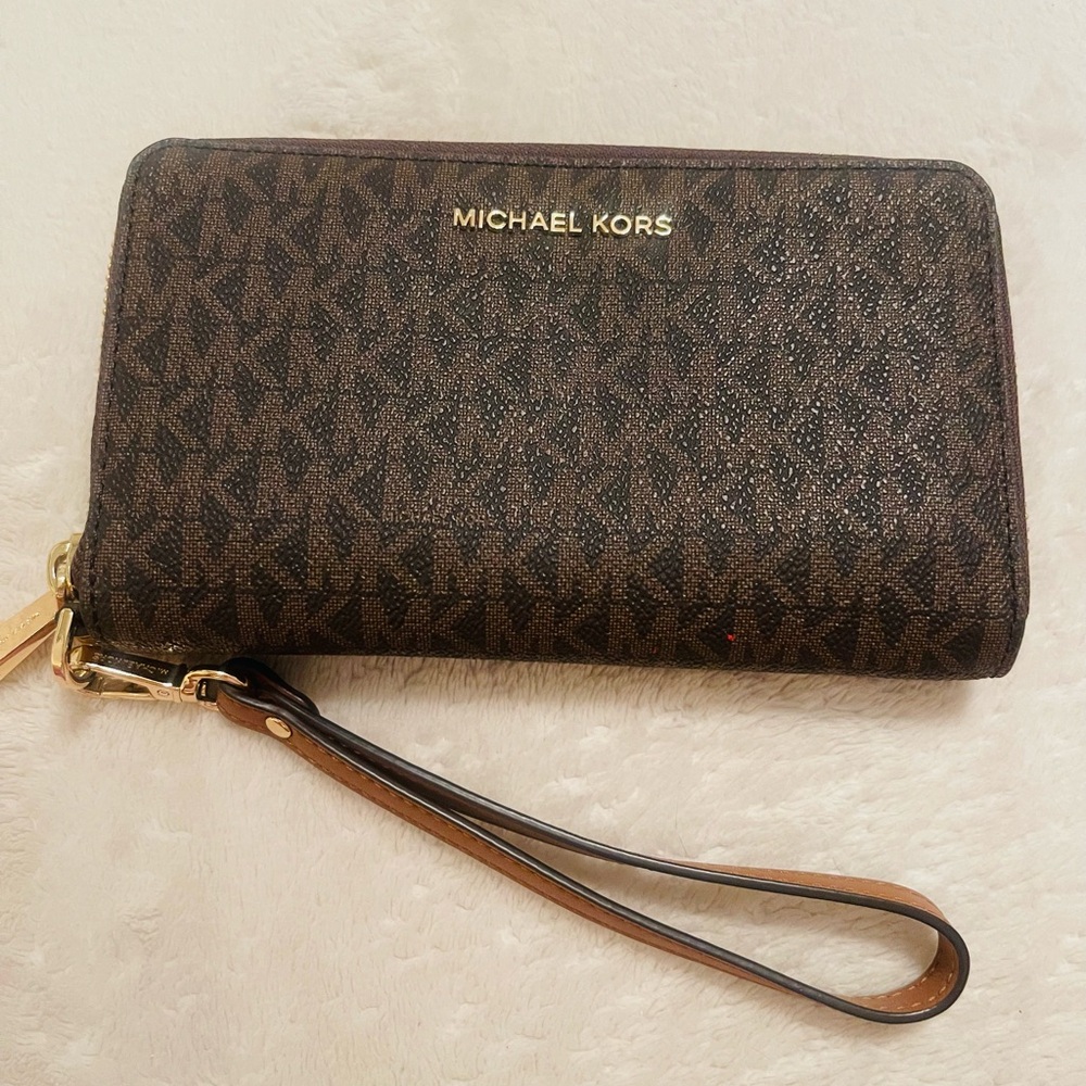 MICHAEL KORS ZIPPY WALLET